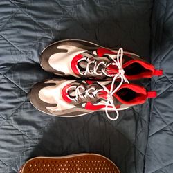 Mens Nikes Size 12