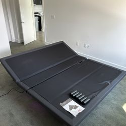 Sleepy’s Deluxe Adjustable King Bed Frame