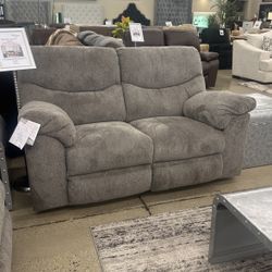 Loveseat 