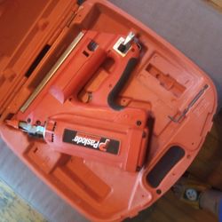 Paslode Framing Gun N Screw Gun N Drill Combo Both Need Batteries