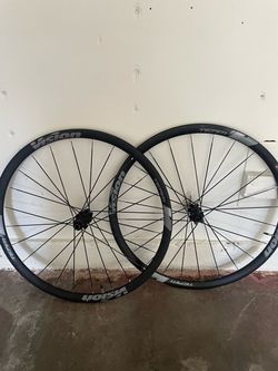 Vision Team 30 aluminum bike wheel set