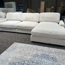 Big New Comfy Cream Beige Sectional Couch