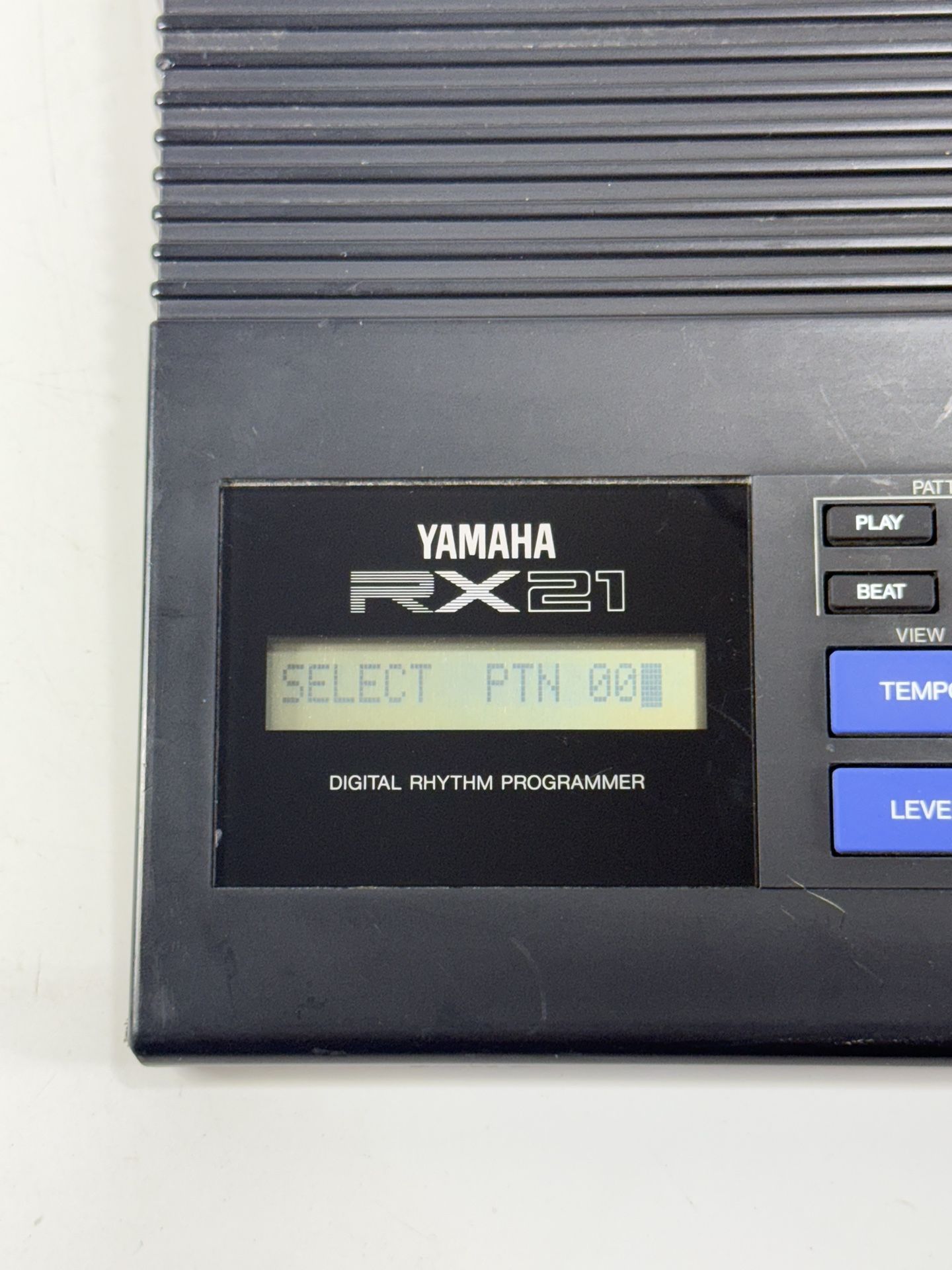 YAMAHA RX21 ドラムマシン 1985年頃購入 動作確認済み デジタルリズムプログラマー ビンテージ Yamaha RX21 Drum Machine Rhythm Machine Vintage Made in Japan