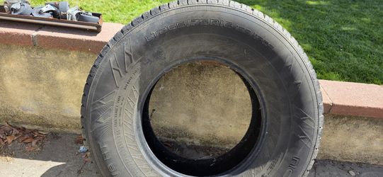 265/75/16 Only 1 Tire Nice Condition