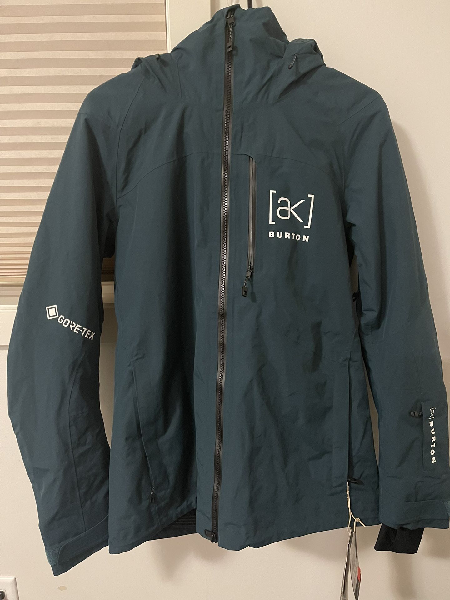 Women’s Burton AK Embark Jacket (Deep Emerald - Medium)