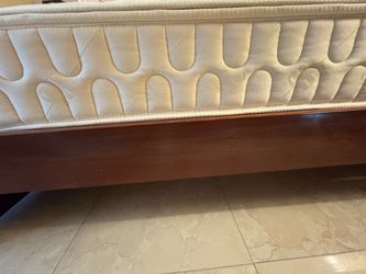 Pillow Top Queen Size Matress