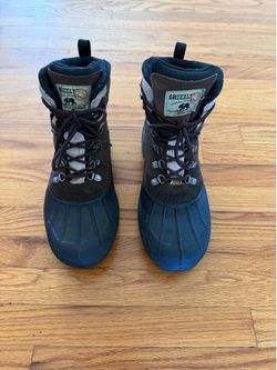 Grizzly boots