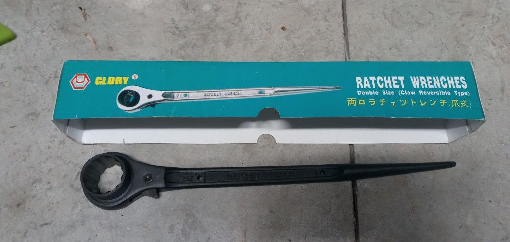 32mm Ratcheting Wrench