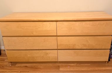 Large 6-Drawer Maple Finish Dresser