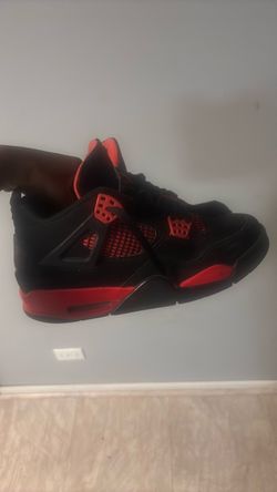 Jordan 4 red thunder size 9 w box