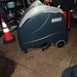 Dry Wet Vacuum And Floor Scrubber 