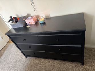 Black dresser