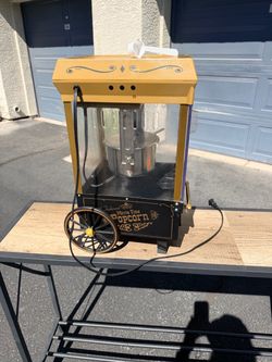 Old Fashioned Movie Time Popcorn Machine