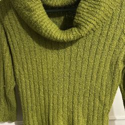 Green Women’s Sweater Small
