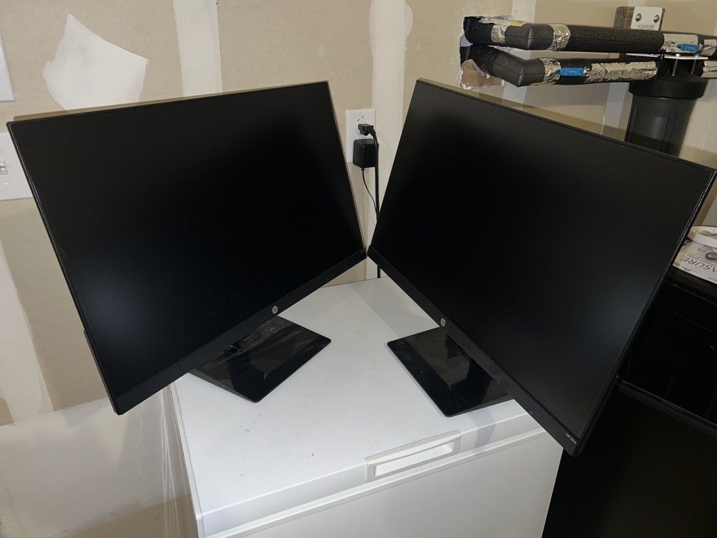 (2) 27in HP Monitor (HP 27m)