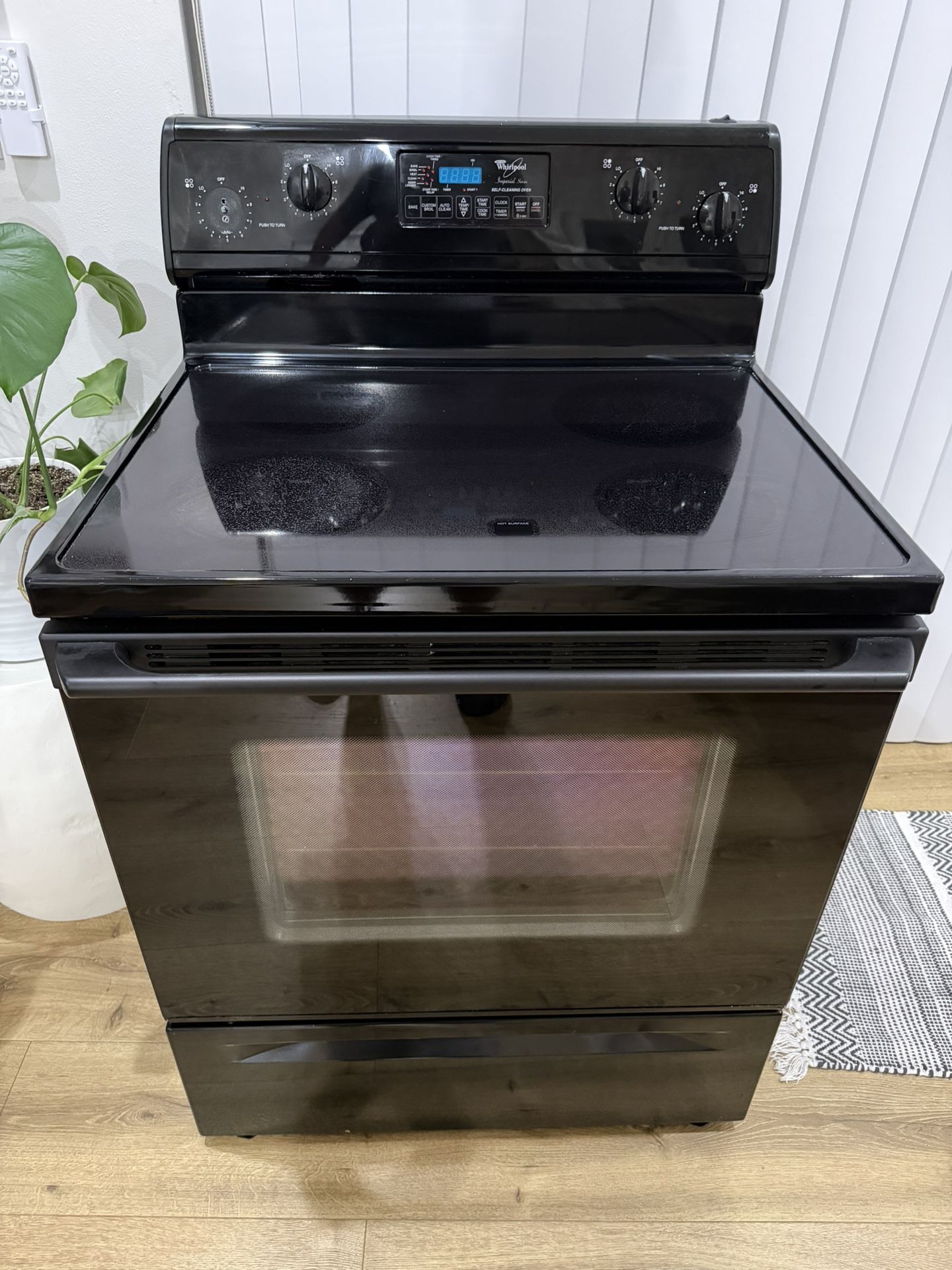 Whirlpool Electric Stove