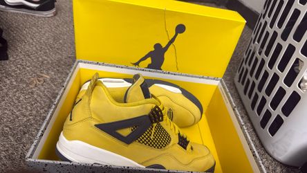 jordan 4 lightning low price 
