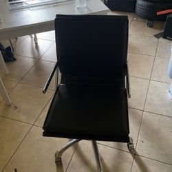$20 Brand New Desk Chair