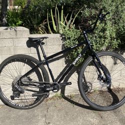 Surly Bridge Club 700cc Black Small