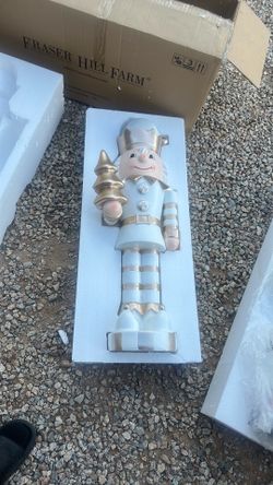 Elf Nutcracker
