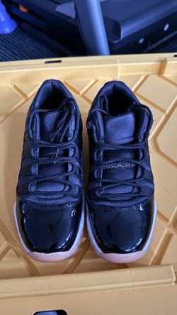 Coral Jordan 11s Low 6w