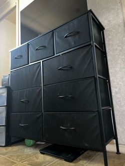 Dresser
