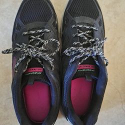 Running Shoes 9.5