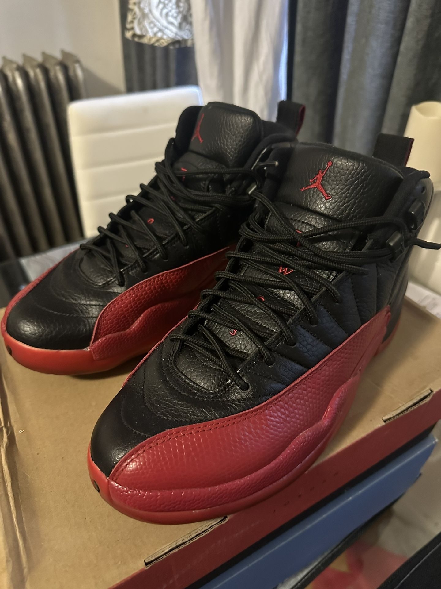 JORDAN 12 BRED (2016) SIZE 9