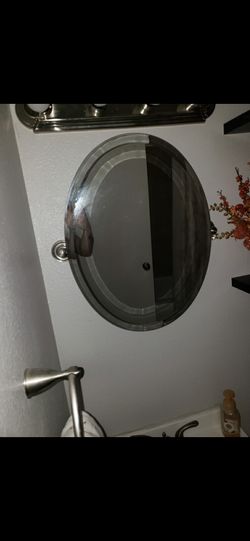 Vanity mirror