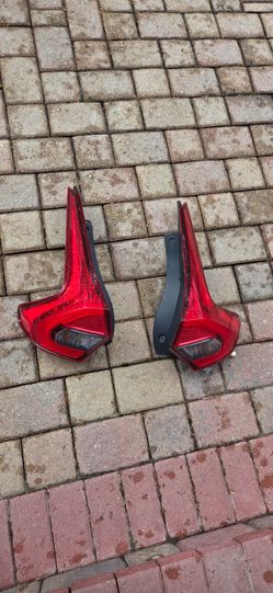 2018-2023 mitsubishi eclipse cross left drivers side and right passenger side taillights  original oem