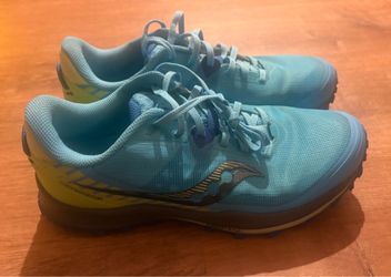 Saucony Peregrine Sneakers.  Size 10 Women/8.5 Men