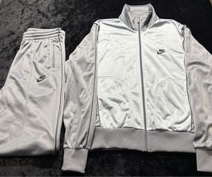 Men Medium Vintage 80s Gray/Black Nike Two Piece Full Set Tracksuit