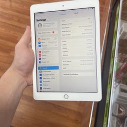iPad 6th Gen Wifi Only 32GB Used 