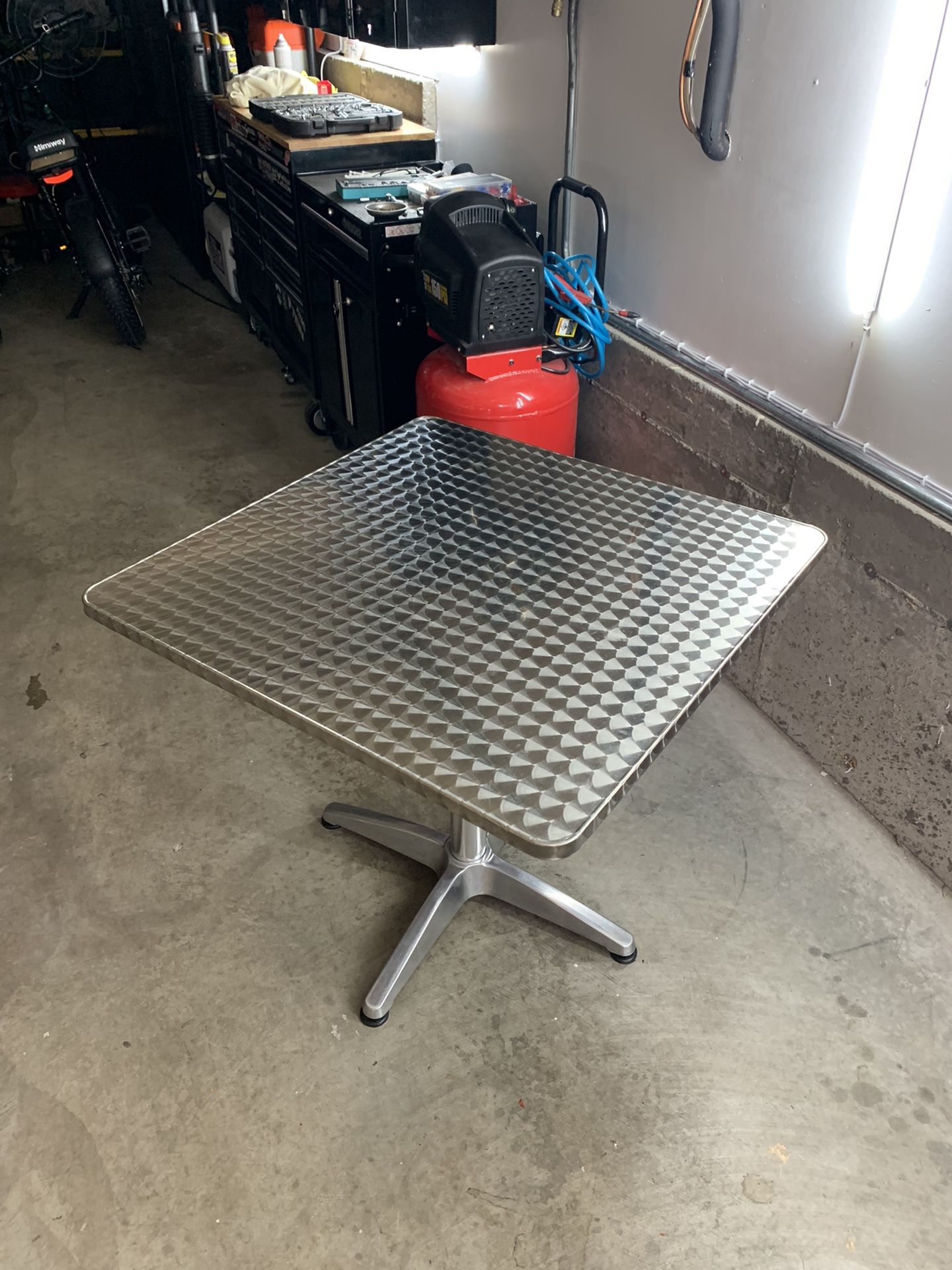 Metal Tables 31x31” Great For Patio, Restaurants, Garage Etc