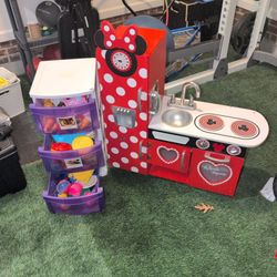 Minnie Mouse Kitchen