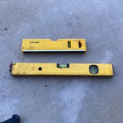 Two Laser Levels Has Magnetic On The Bottom Of Both Of Them $ 20 Dollars 