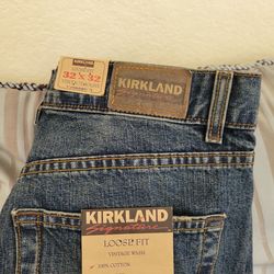 Man's pants 👖 Size https://offerup.com/redirect/?o=MzJ4MzIubmV3