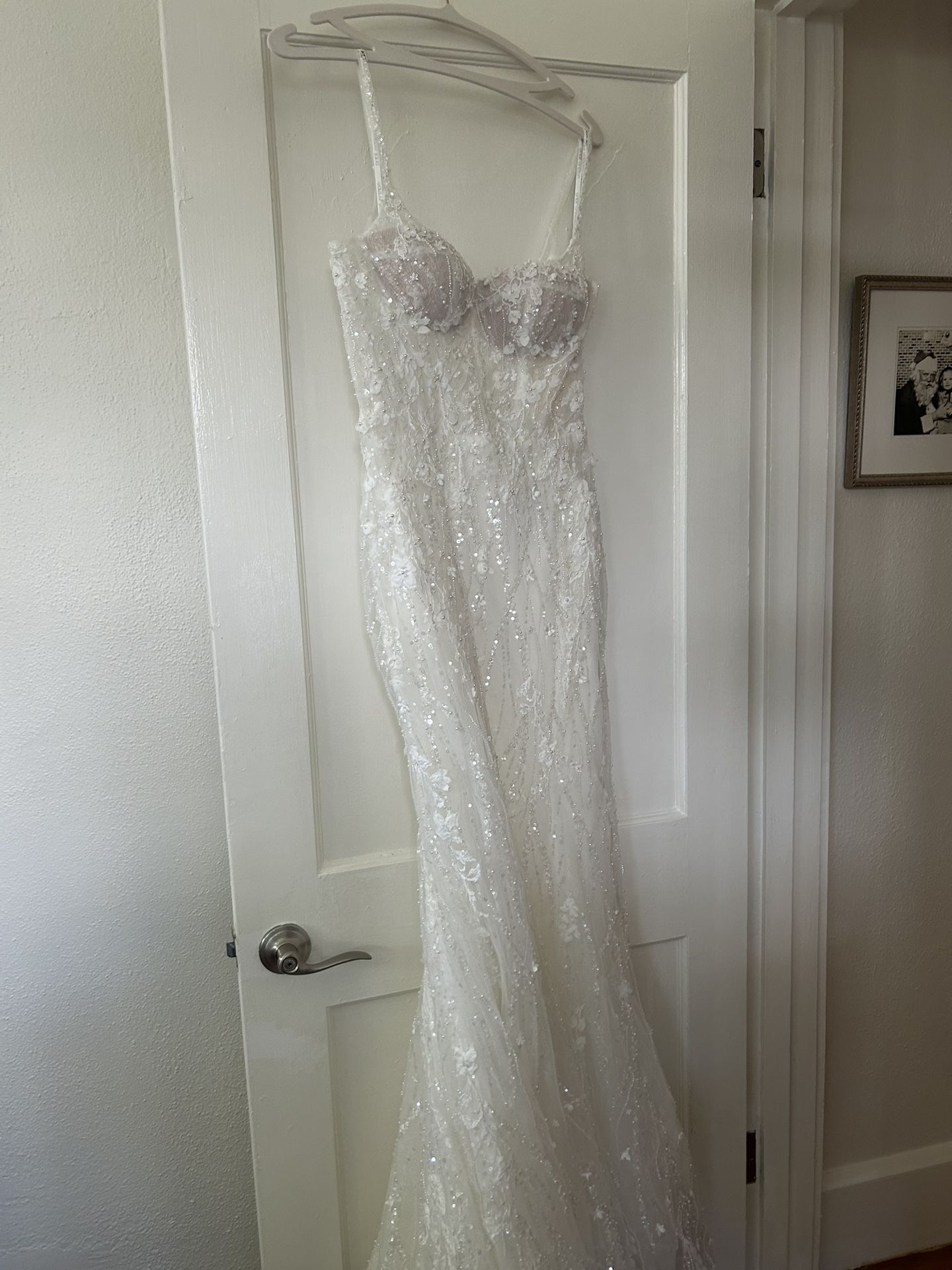 Wedding dress 