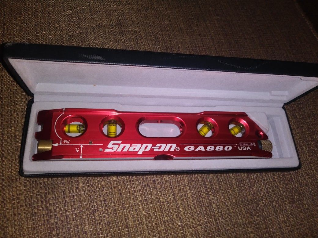 Snap On GA880 Torpedo Laser Level