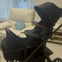 Coche para bebé nuevo – $300, delivery incluido 