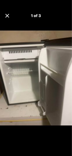 Emerson mini fridges with freezers
