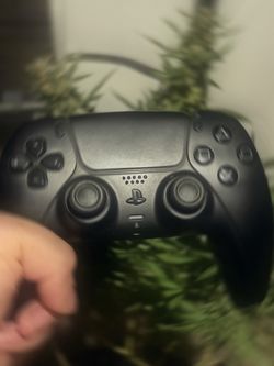 PS5 Dualsense controller