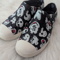 Disney Mickey Shoes 👟