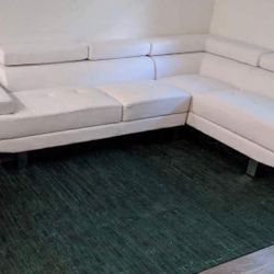 105x77 New Sectional Couch / Free Delivery 