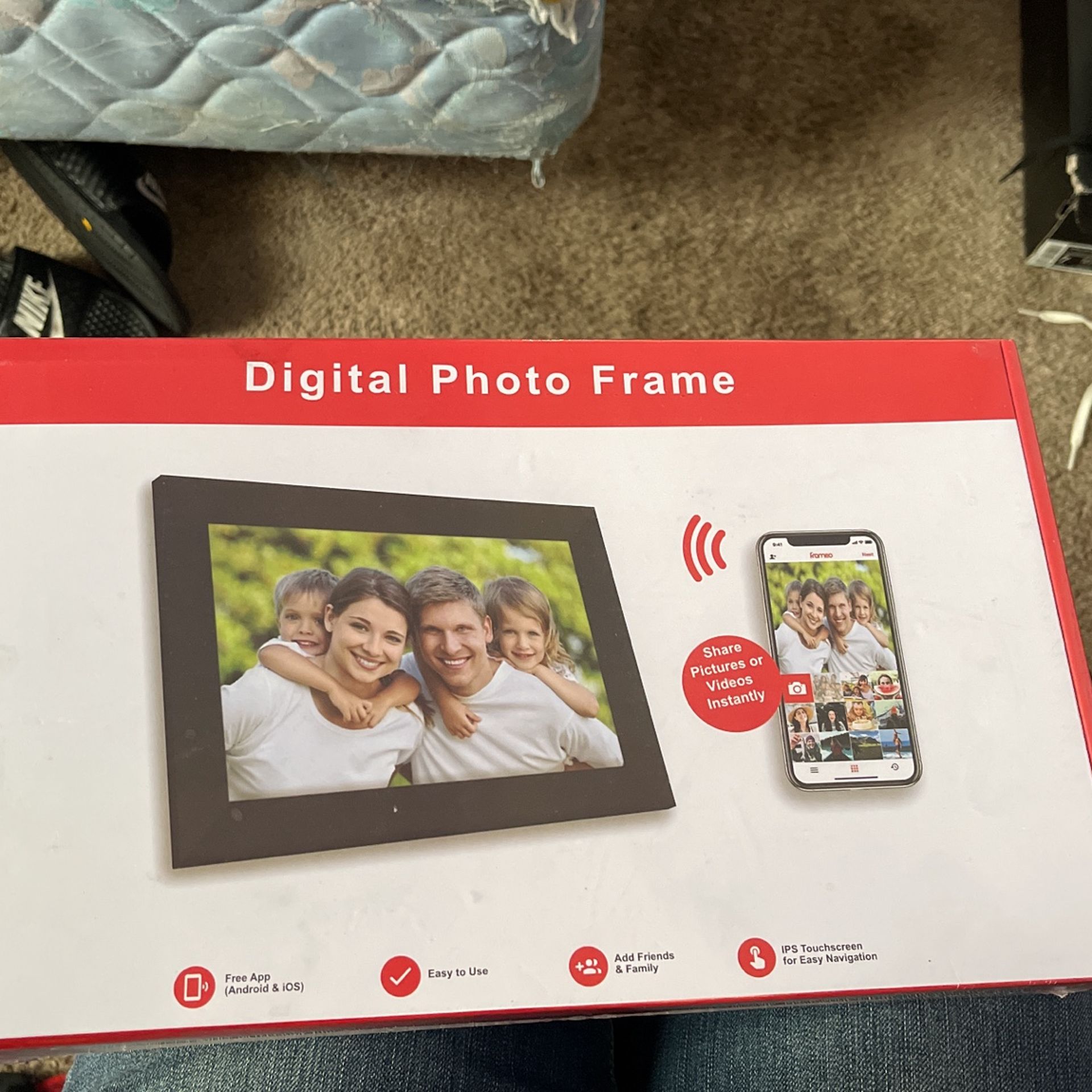 Digital Photo Frame