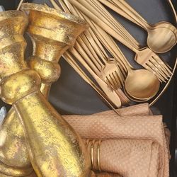 Golden Plate And Utensils Plus Set..