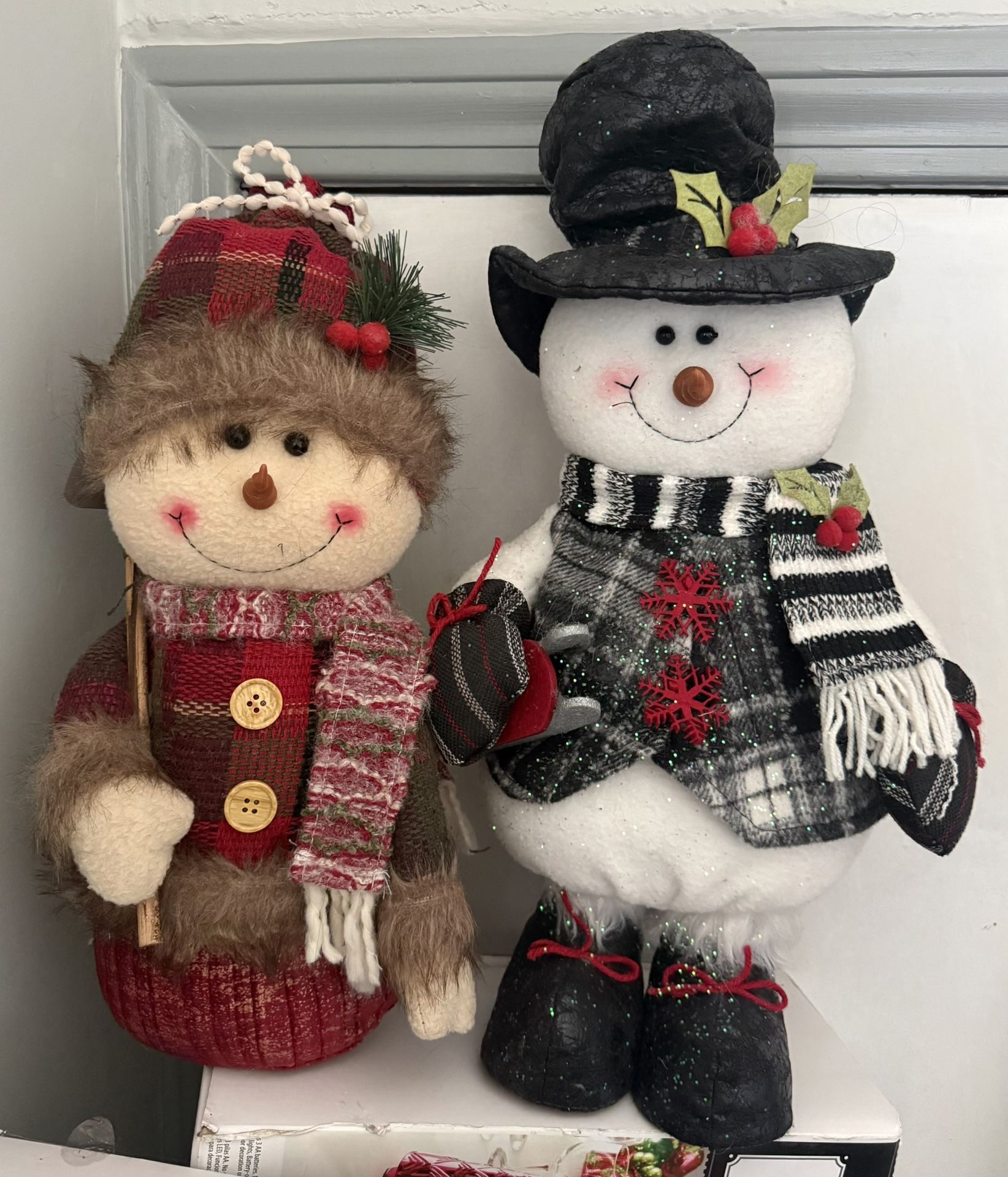 2 Snowmen