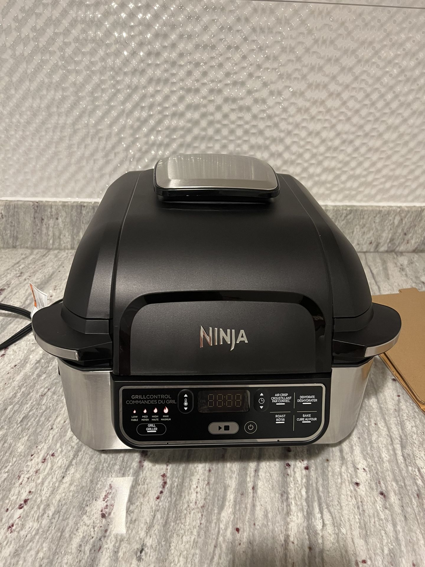 BRAND NEW NINJA AIR FRYER 5in1,All Products : American Fashion Style Bags On Sale