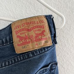 Levis 541 Men’s Jeans 37X30