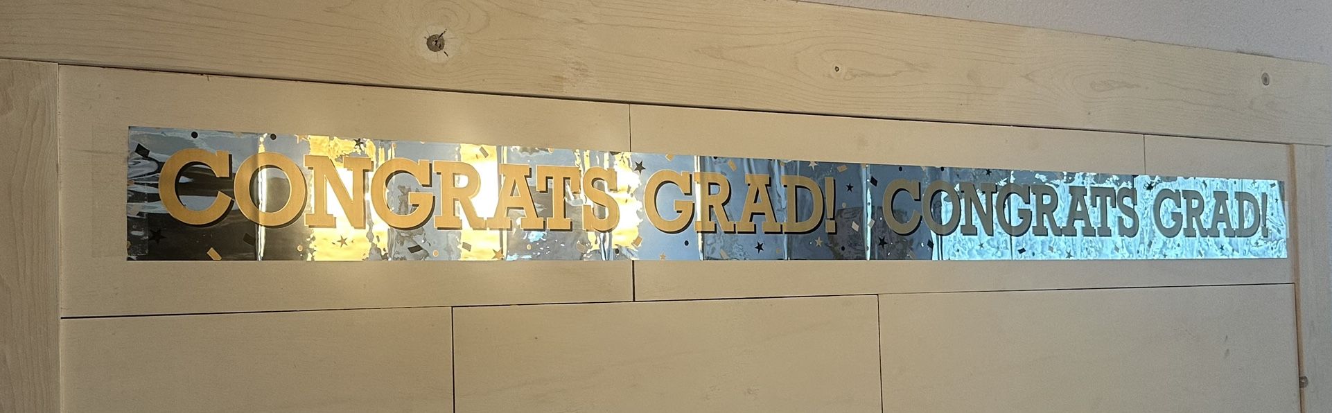 Congrats Grad Foil Banner